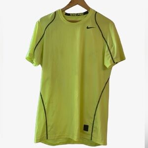 Men’s Nike Pro T-Shirt medium